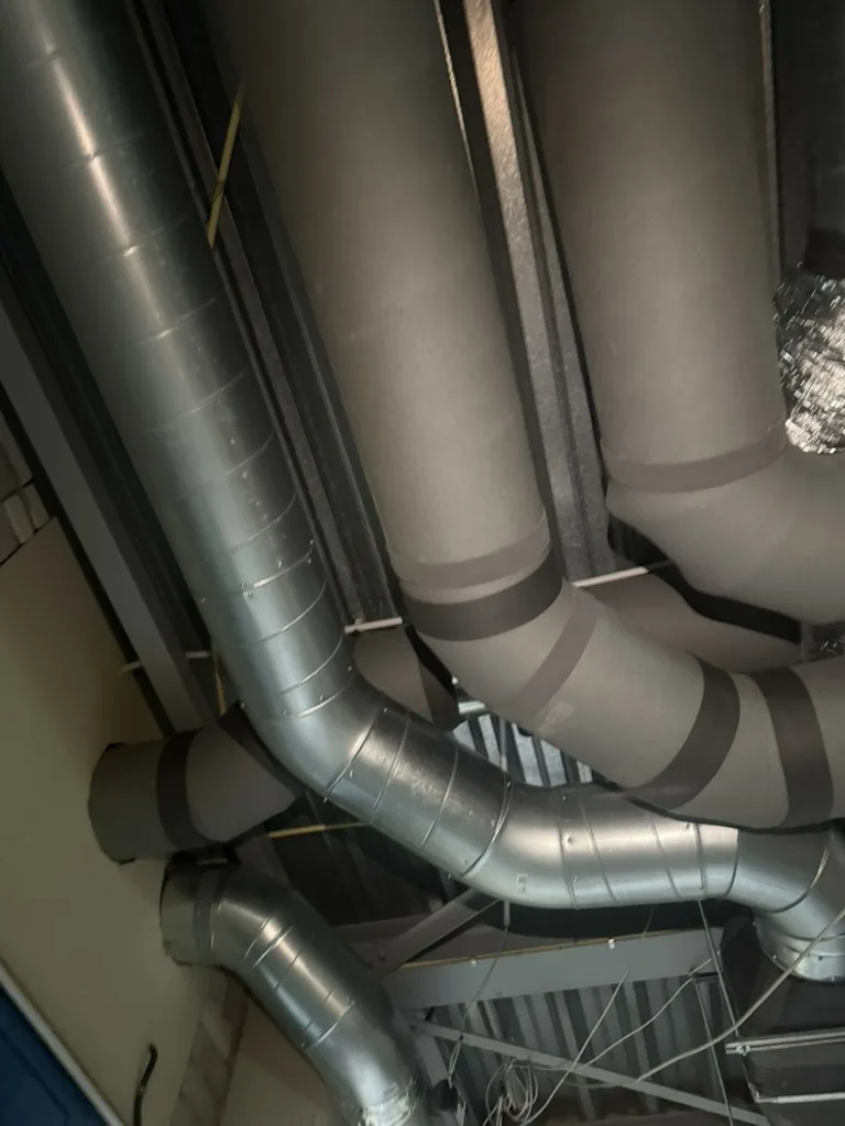 Netjes afgewerkt, stil in gebruik. Project Spijkenisse in Spijkenisse door Mandotech