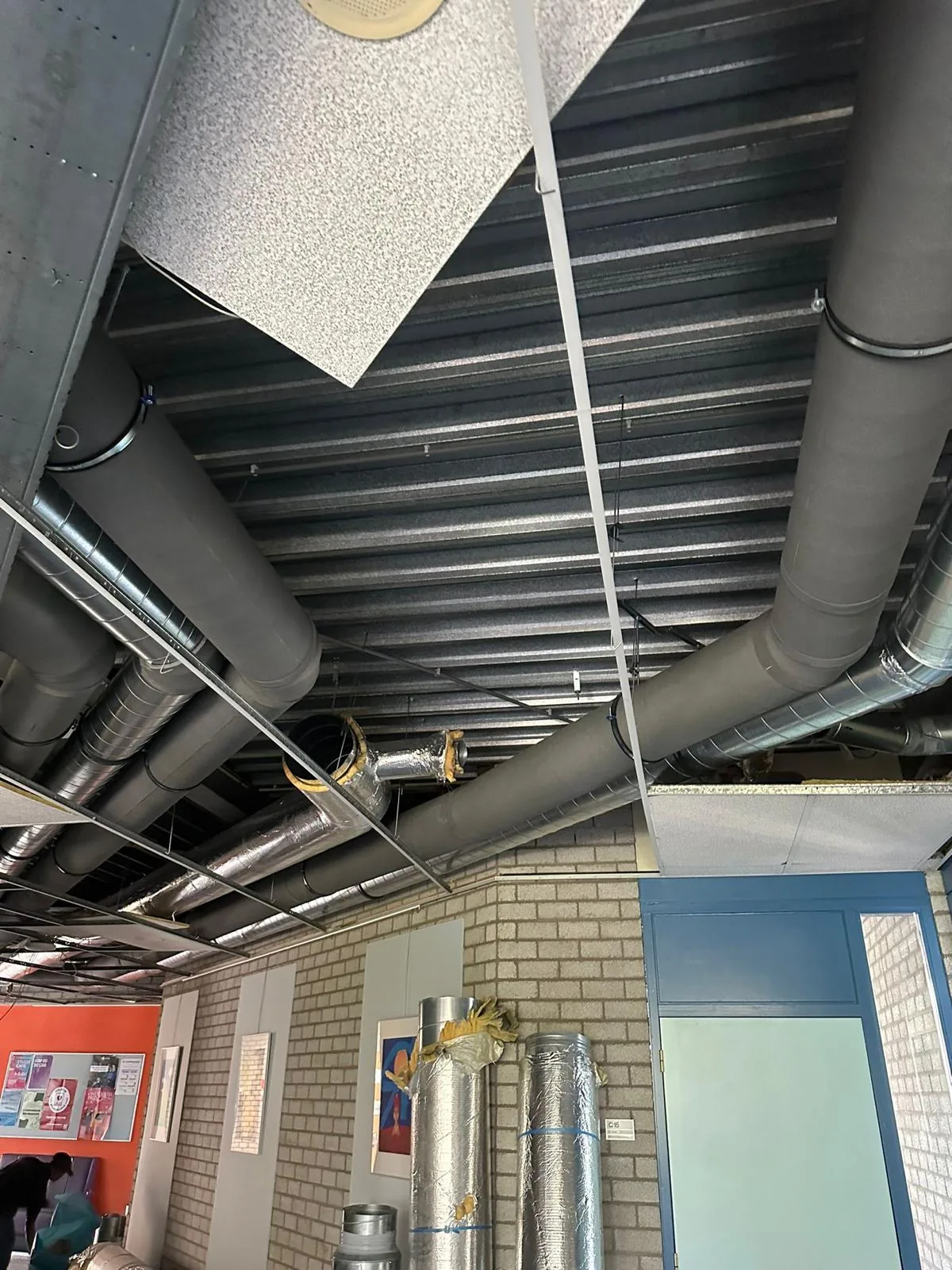 Leidingwerk boven het plafond, Renovatie & modernisering door Mandotech